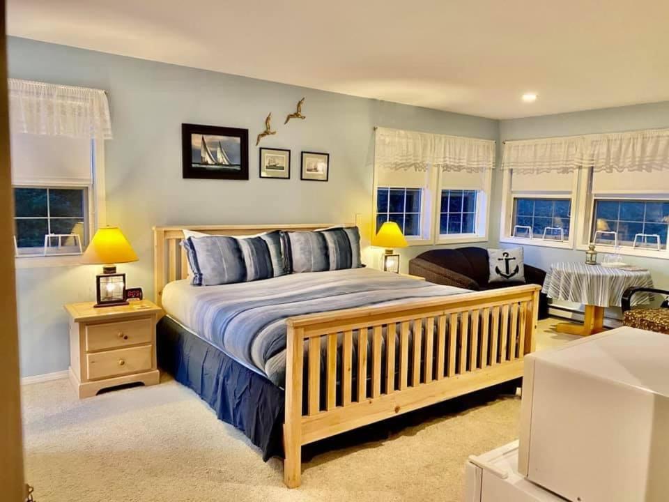 Seafarers Bed & Breakfast トフィーノ エクステリア 写真