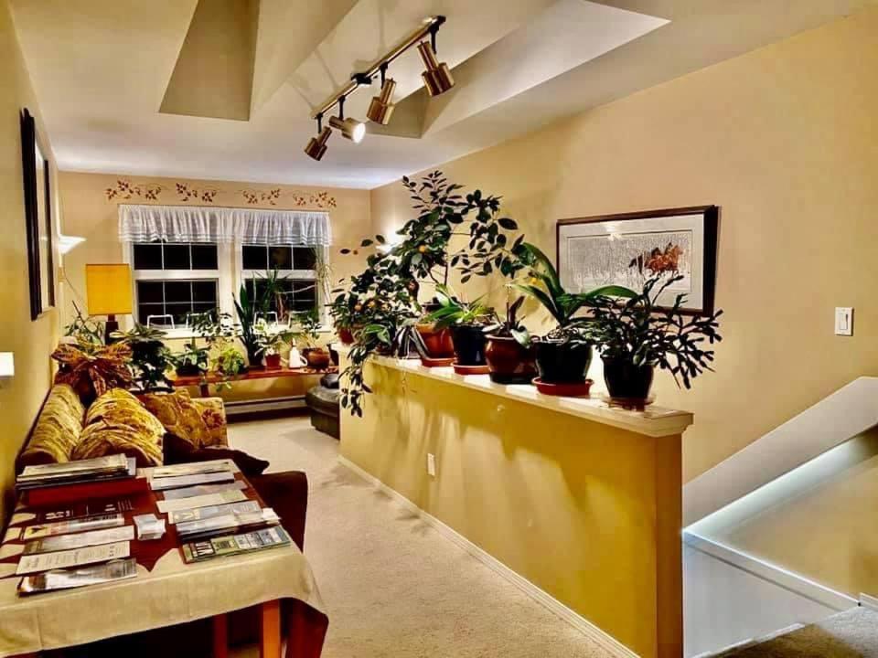Seafarers Bed & Breakfast トフィーノ エクステリア 写真
